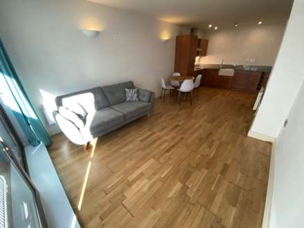 Property For Rent Isaac Way, Manchester