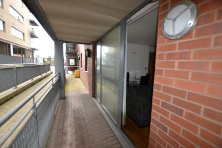 The Danube,  City Road East, Image 8