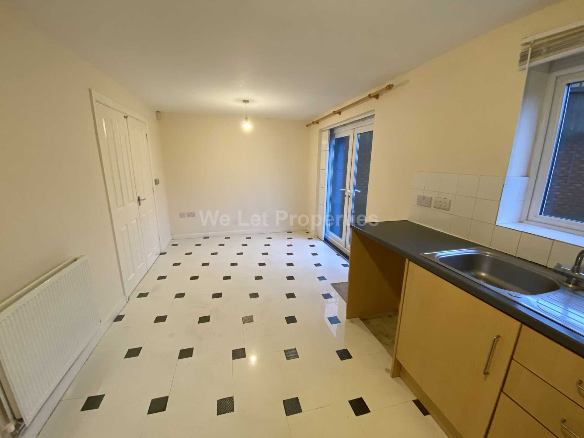 Olanyian Drive, Manchester, Image 4