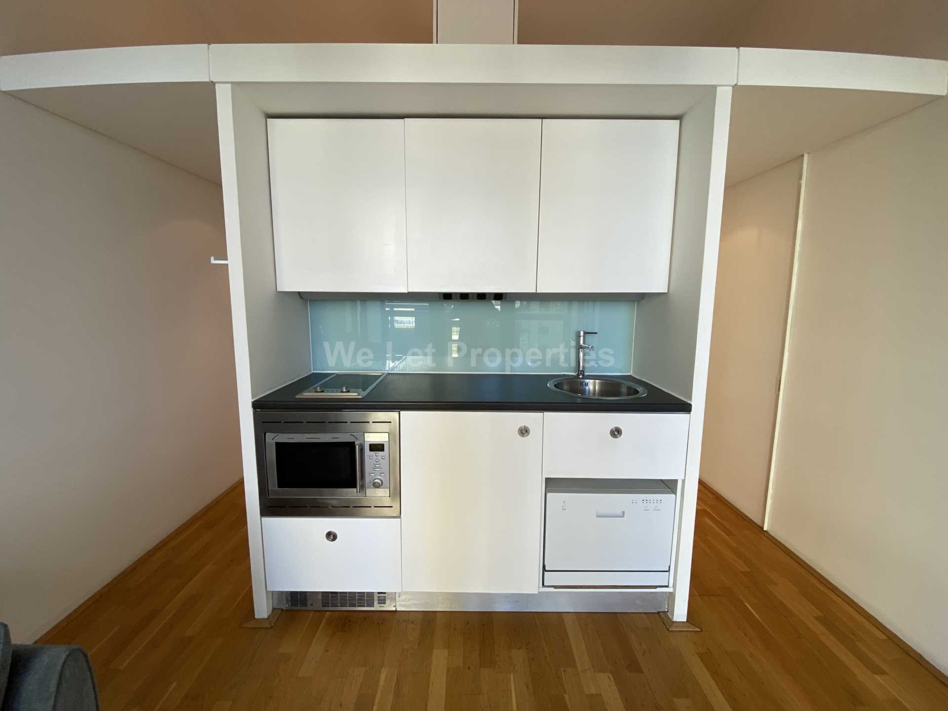 Abito, Greengate, Image 3
