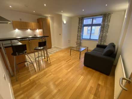1 Bedroom Apartment, Lake House, Castlefield Locks