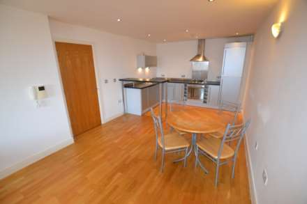 Lake House, Castlefield, Image 2