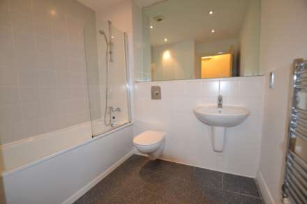 Lake House, Castlefield, Image 6