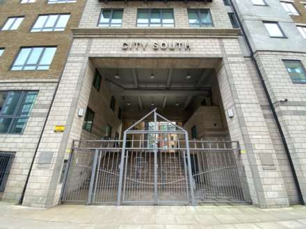 City South, City Road East, Image 12