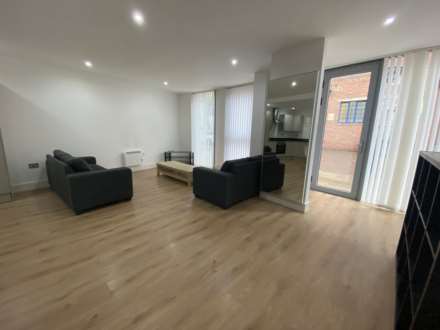 Ovale, Pollard Street, Image 2