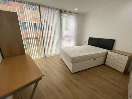 Ovale, Pollard Street, Image 4