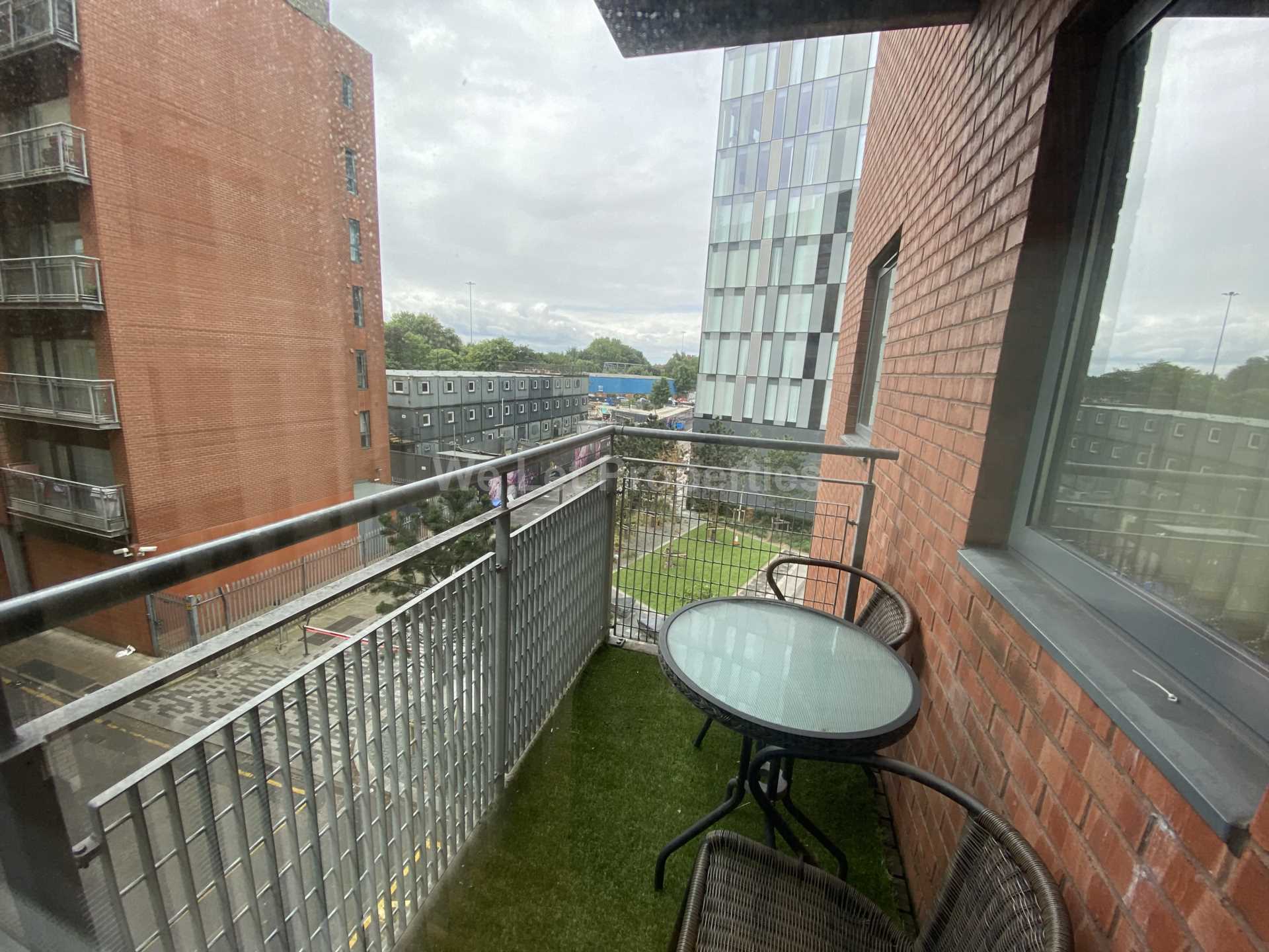 The Danube, City Road East, Image 8