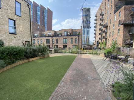 Spindle Mews, Islington Wharf Mews, Image 14