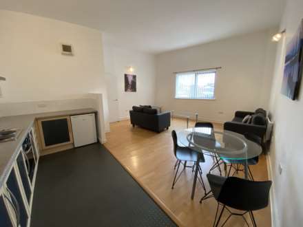 Lincoln Gate, Green Quarter, Image 4