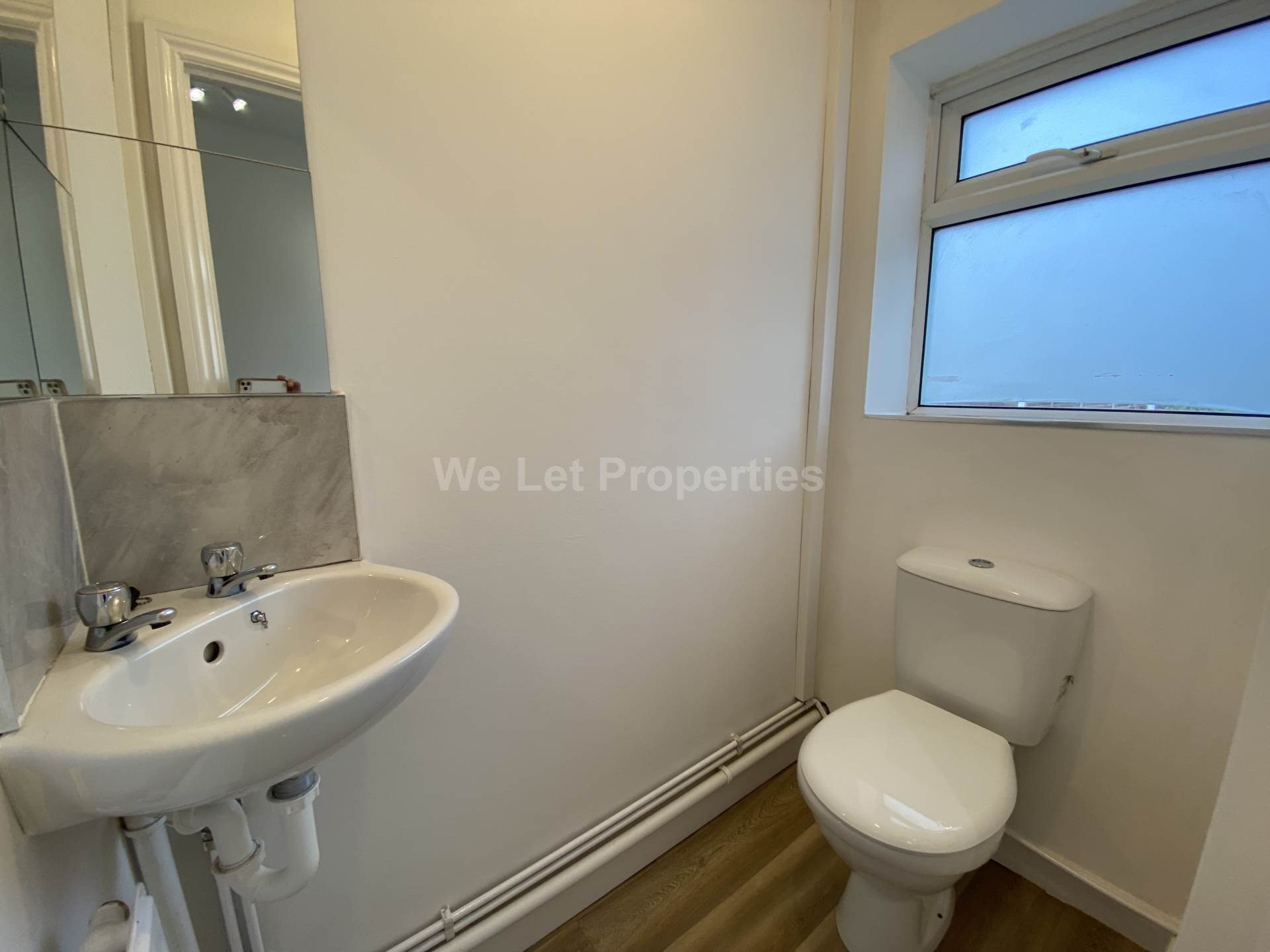 York Road, Droylsden, Image 4