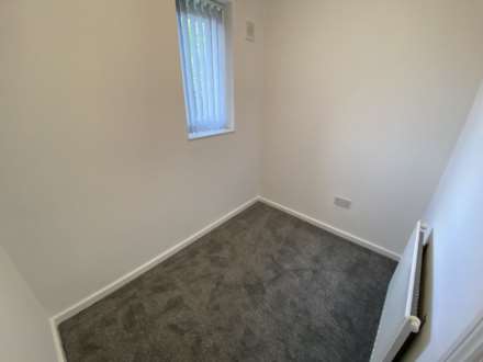 York Road, Droylsden, Image 9