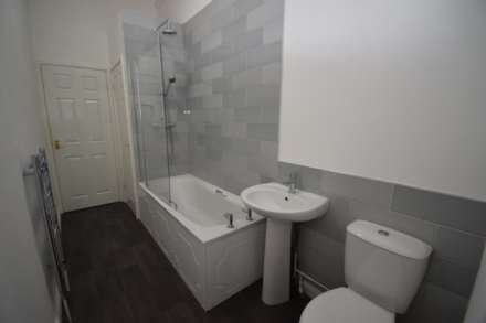 Manchester Road, Tameside, Image 5