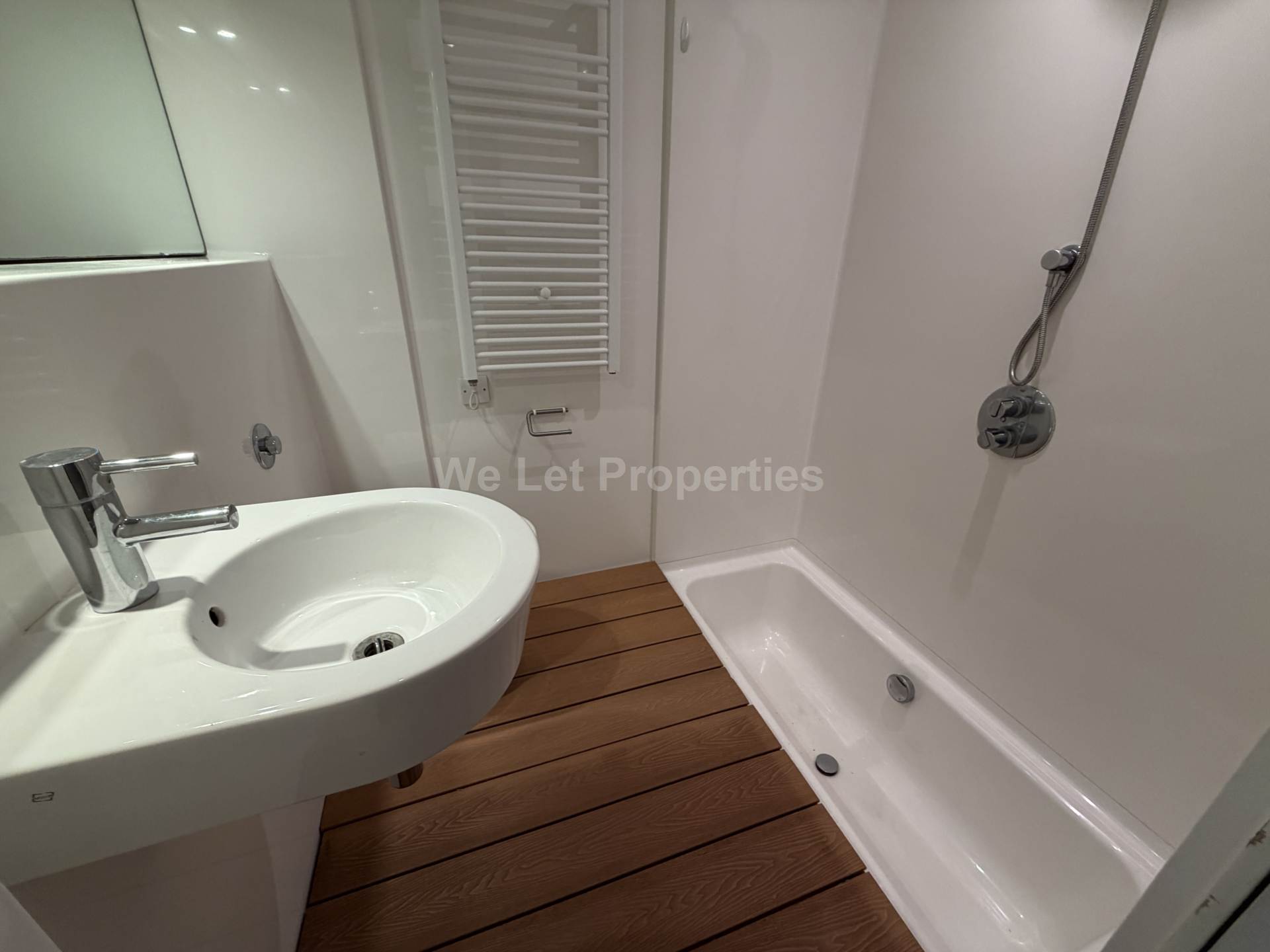 Ash Street, Chimney Pot Park, Image 10