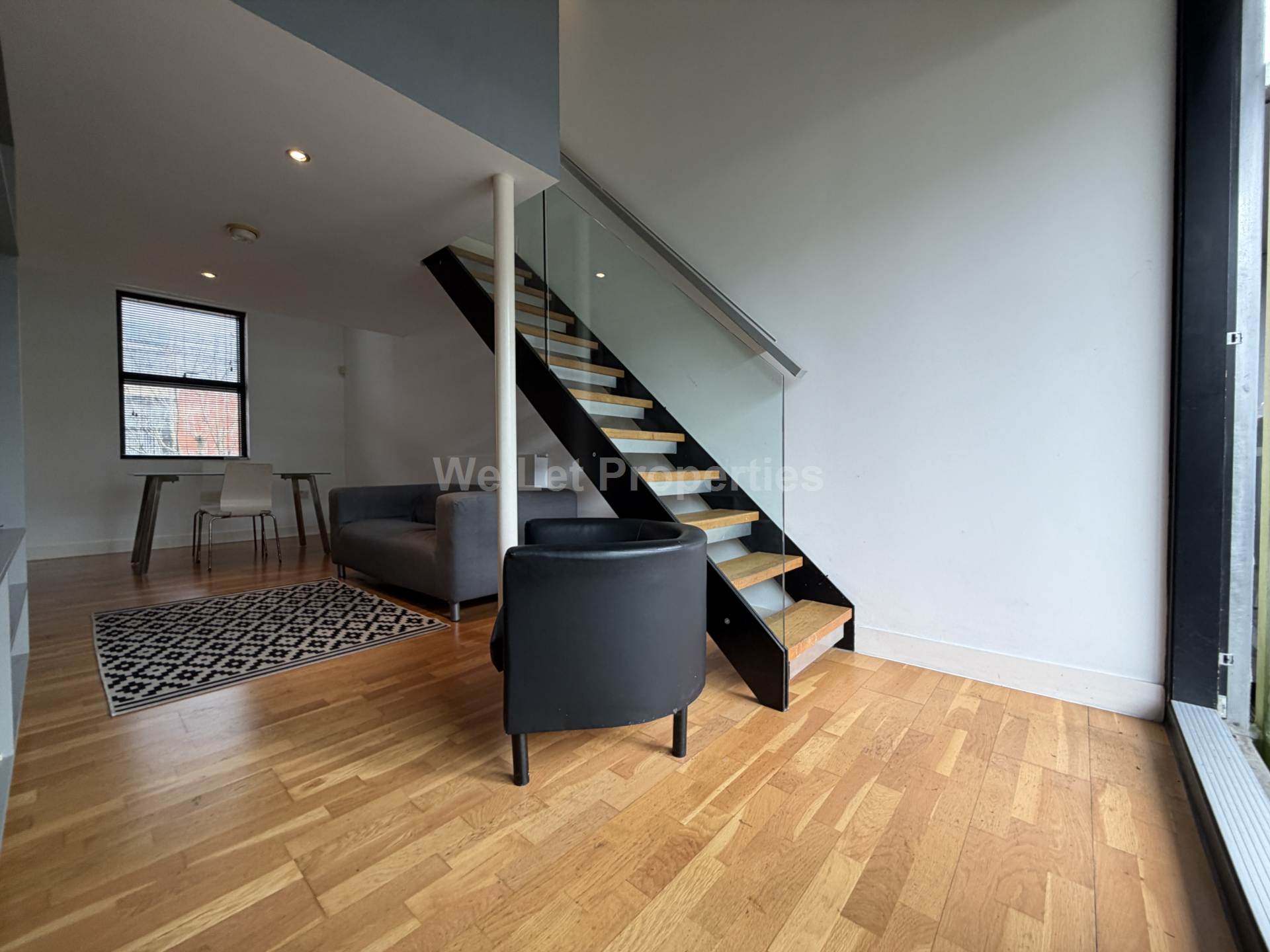 Ash Street, Chimney Pot Park, Image 3