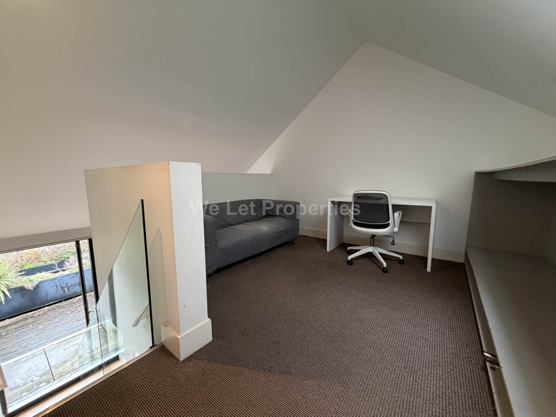 Ash Street, Chimney Pot Park, Image 5