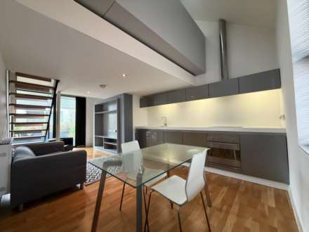 Ash Street, Chimney Pot Park, Image 2