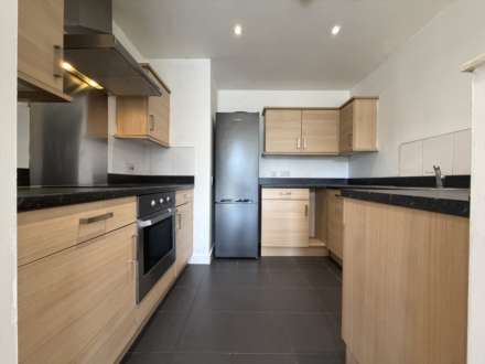 Richmond Hill, Stephen Street, Image 5