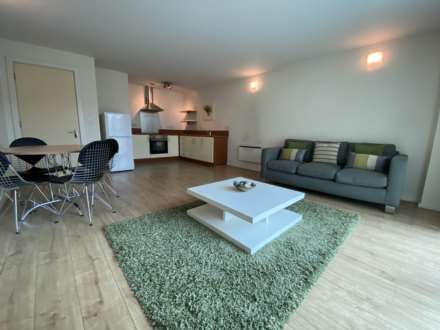 Property For Rent Chapel Street, Manchester