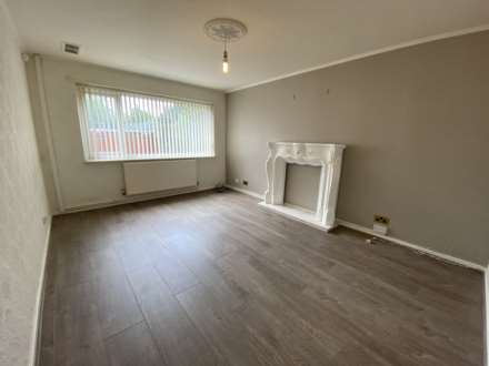 Aldershot Walk, Manchester, Image 3