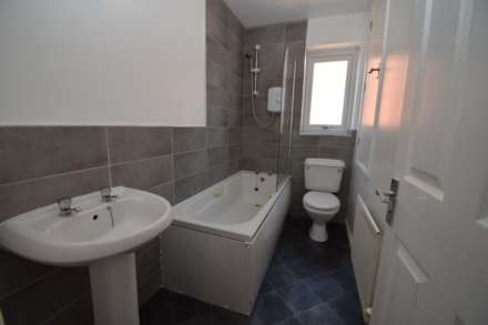Velour Close, Trinity Riverside, Image 10