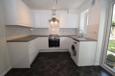 Velour Close, Trinity Riverside, Image 2