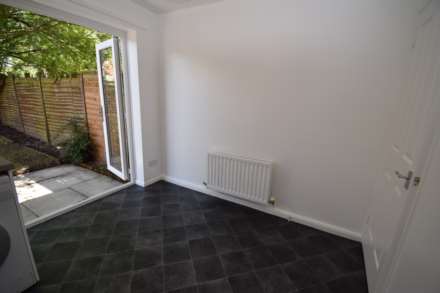 Velour Close, Trinity Riverside, Image 3