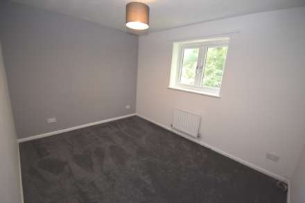 Velour Close, Trinity Riverside, Image 8