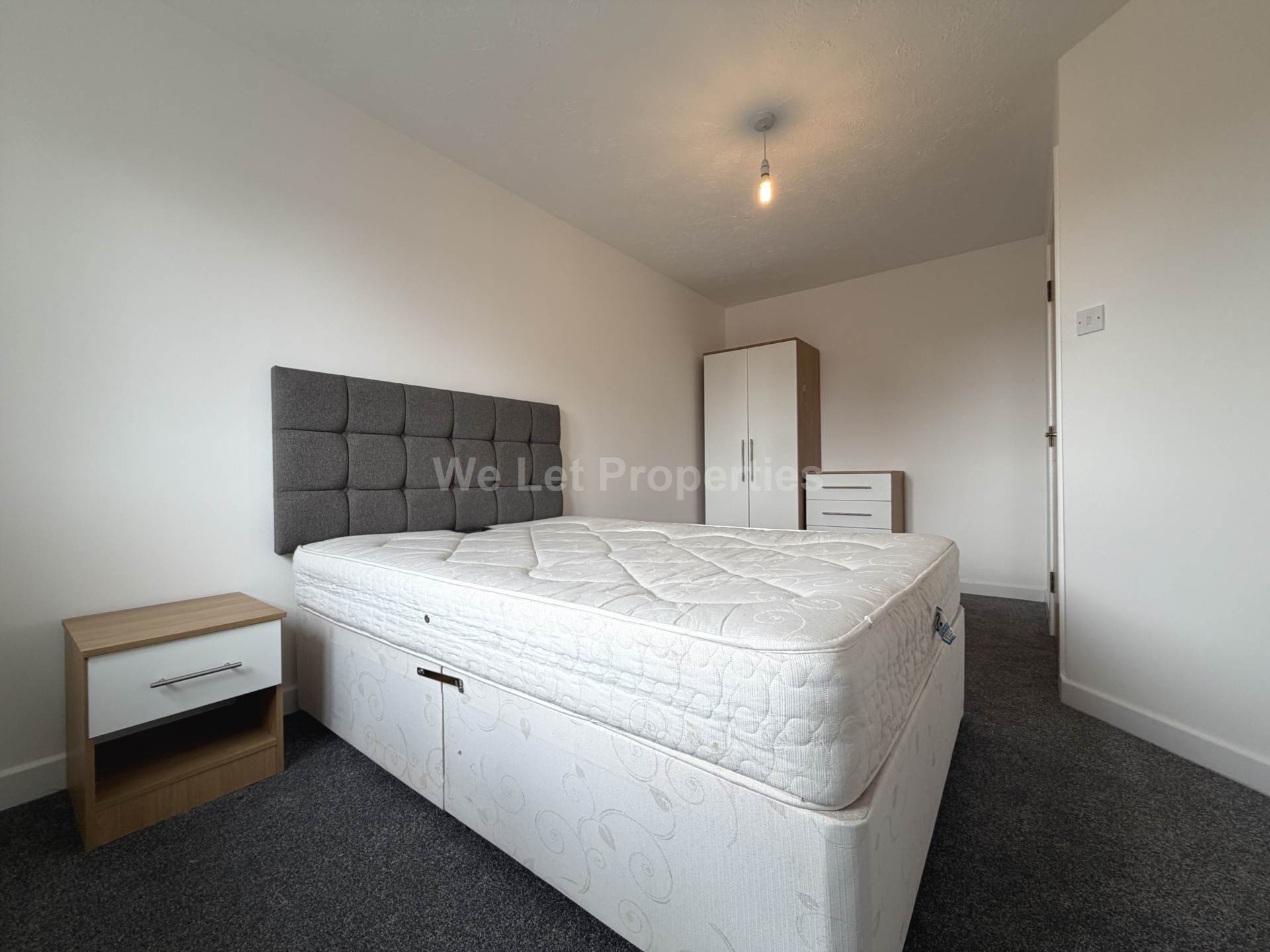 Stretford Road, Hulme, Image 15