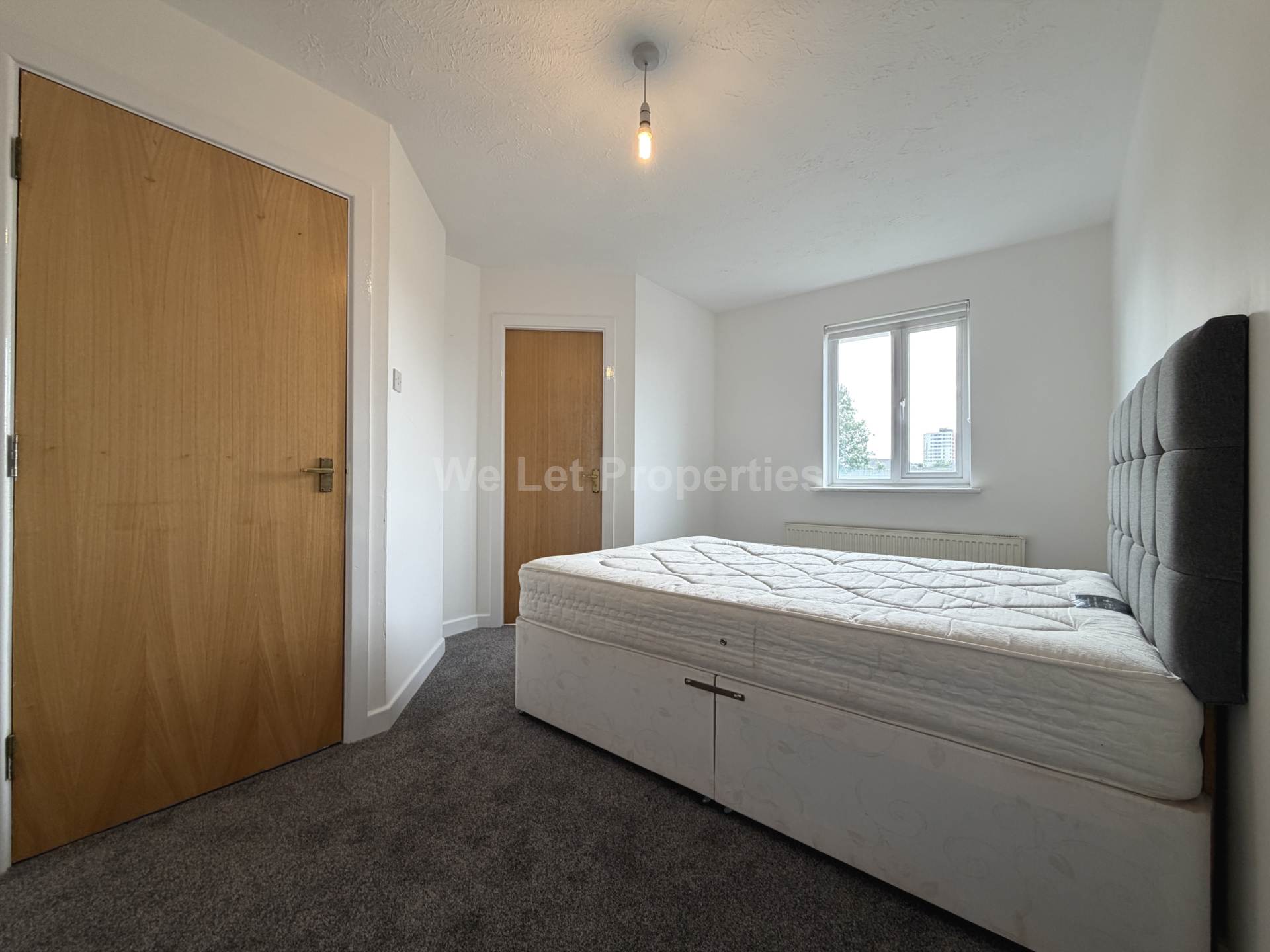 Stretford Road, Hulme, Image 16
