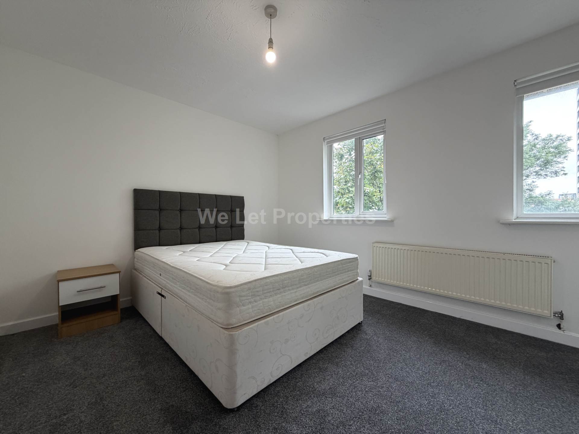 Stretford Road, Hulme, Image 19