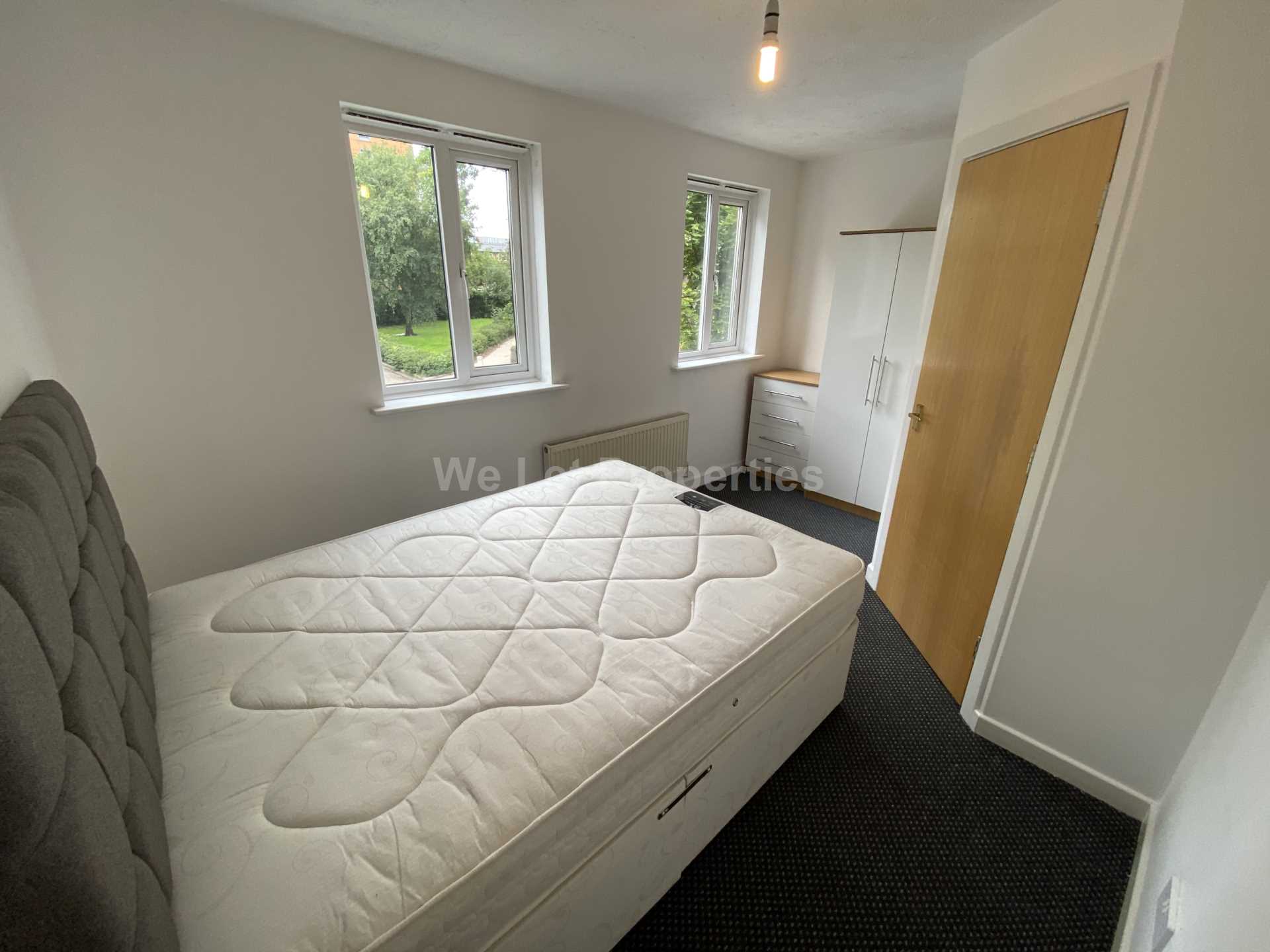 Stretford Road, Hulme, Image 8