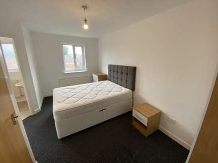 Stretford Road, Hulme, Image 4