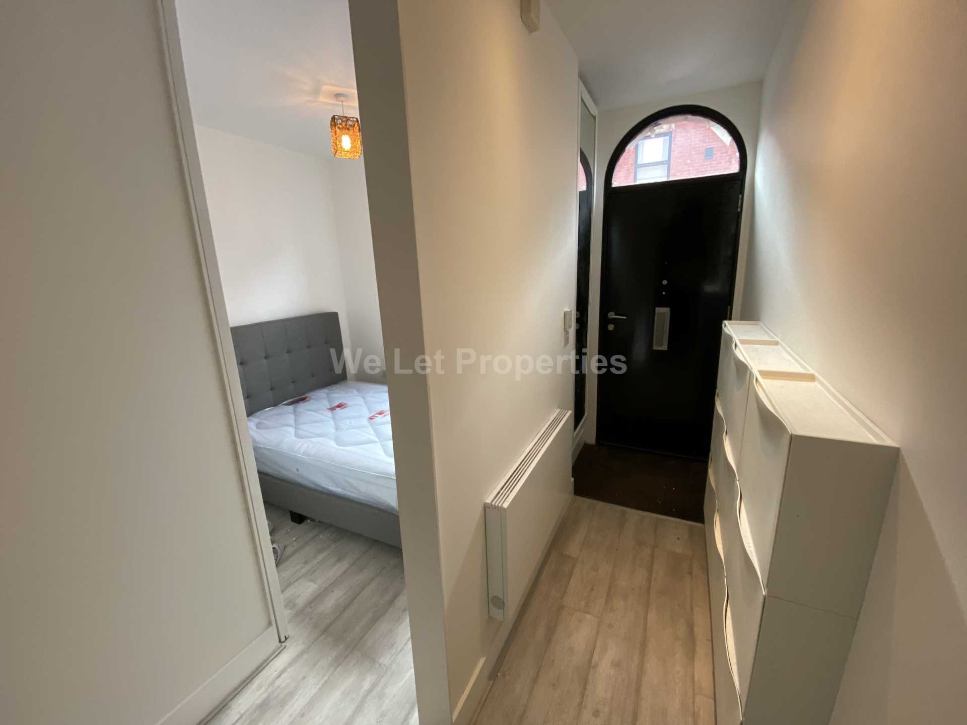 Ash Street, Chimney Pot Park, Image 12