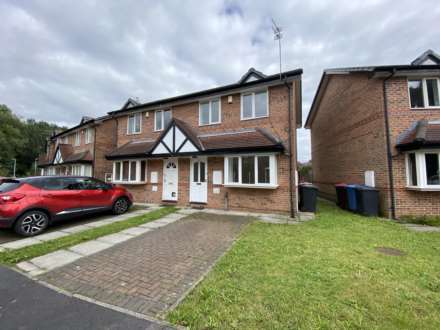 Property For Rent The Bails, Salford