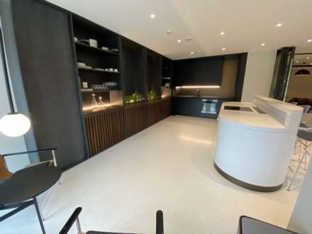 Victoria Residence, Crown St, Image 16