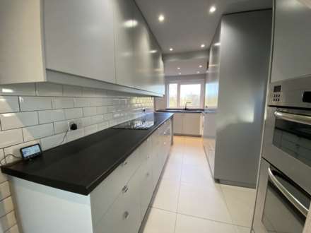 Parvet Avenue, Droylsden, Image 4