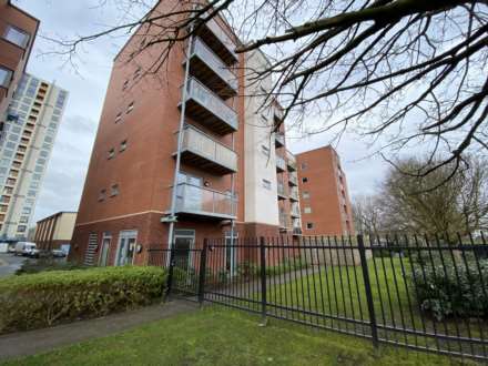 Spinner House, Salford, Image 16