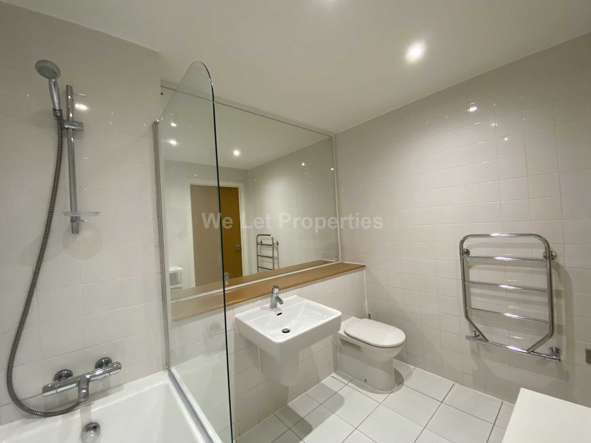 XQ7, Taylorson Street South, Image 8