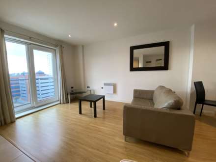XQ7, Taylorson Street South, Image 3