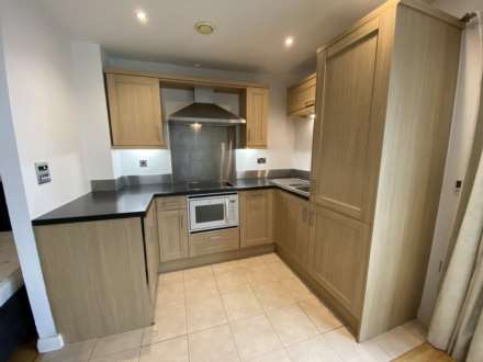 XQ7, Taylorson Street South, Image 5