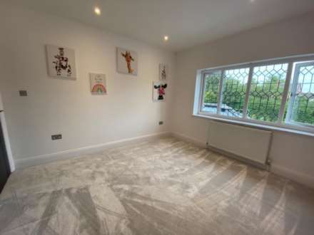 St Michaels Avenue, Bramhall, Image 25