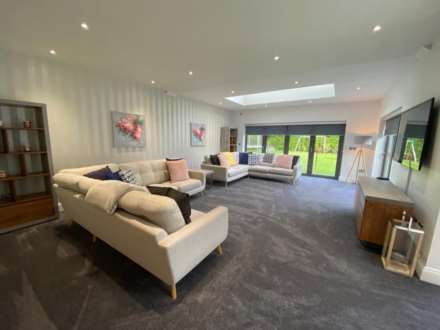St Michaels Avenue, Bramhall, Image 6