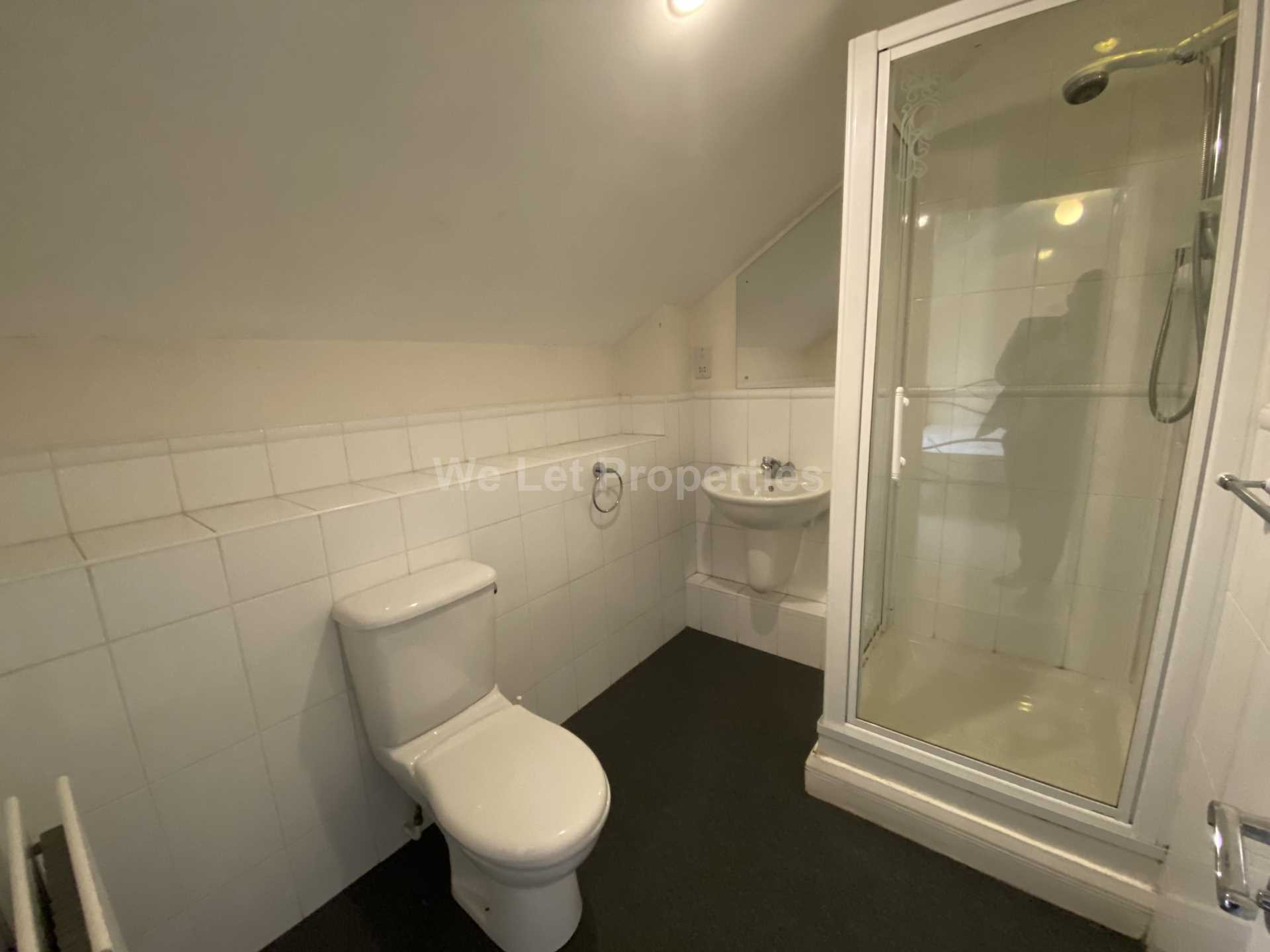 Oak Court, Didsbury, Image 6