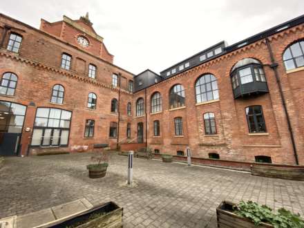 Queens Brewery Court, Moss Lane West, Image 12