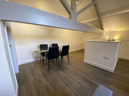 Queens Brewery Court, Moss Lane West, Image 3