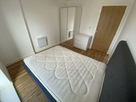 Michigan Point Tower B, Salford Quays, Image 5