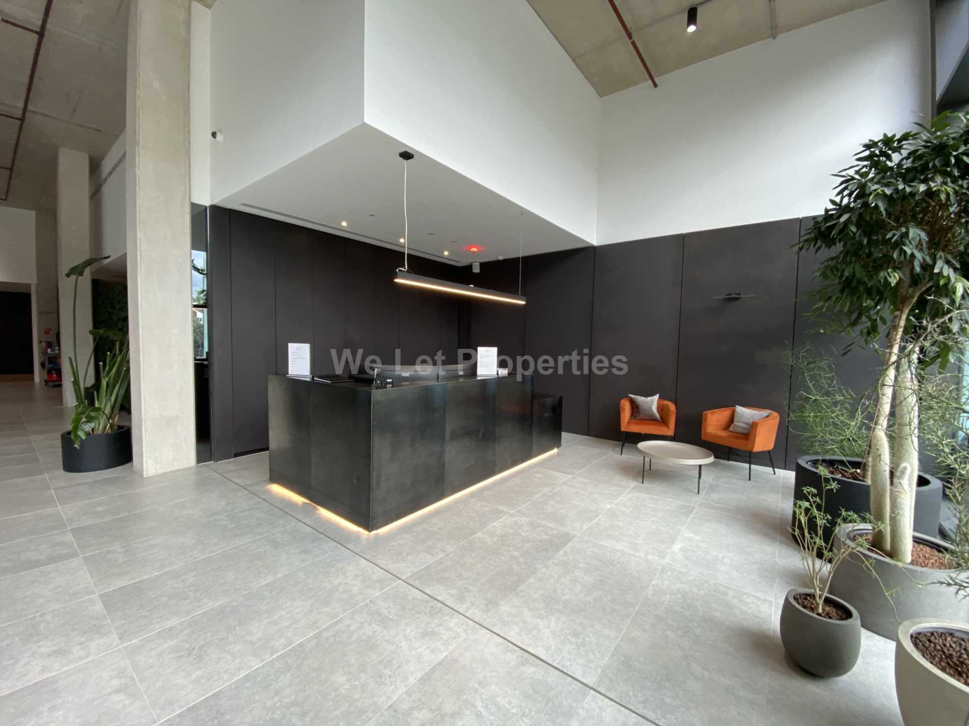 Wharf End, Salford Quays, Image 11