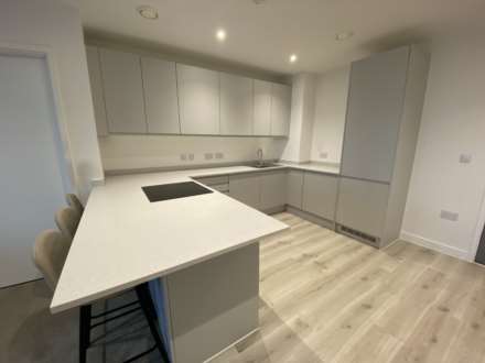 Wharf End, Salford Quays, Image 4