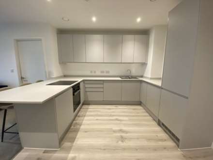 Wharf End, Salford Quays, Image 5