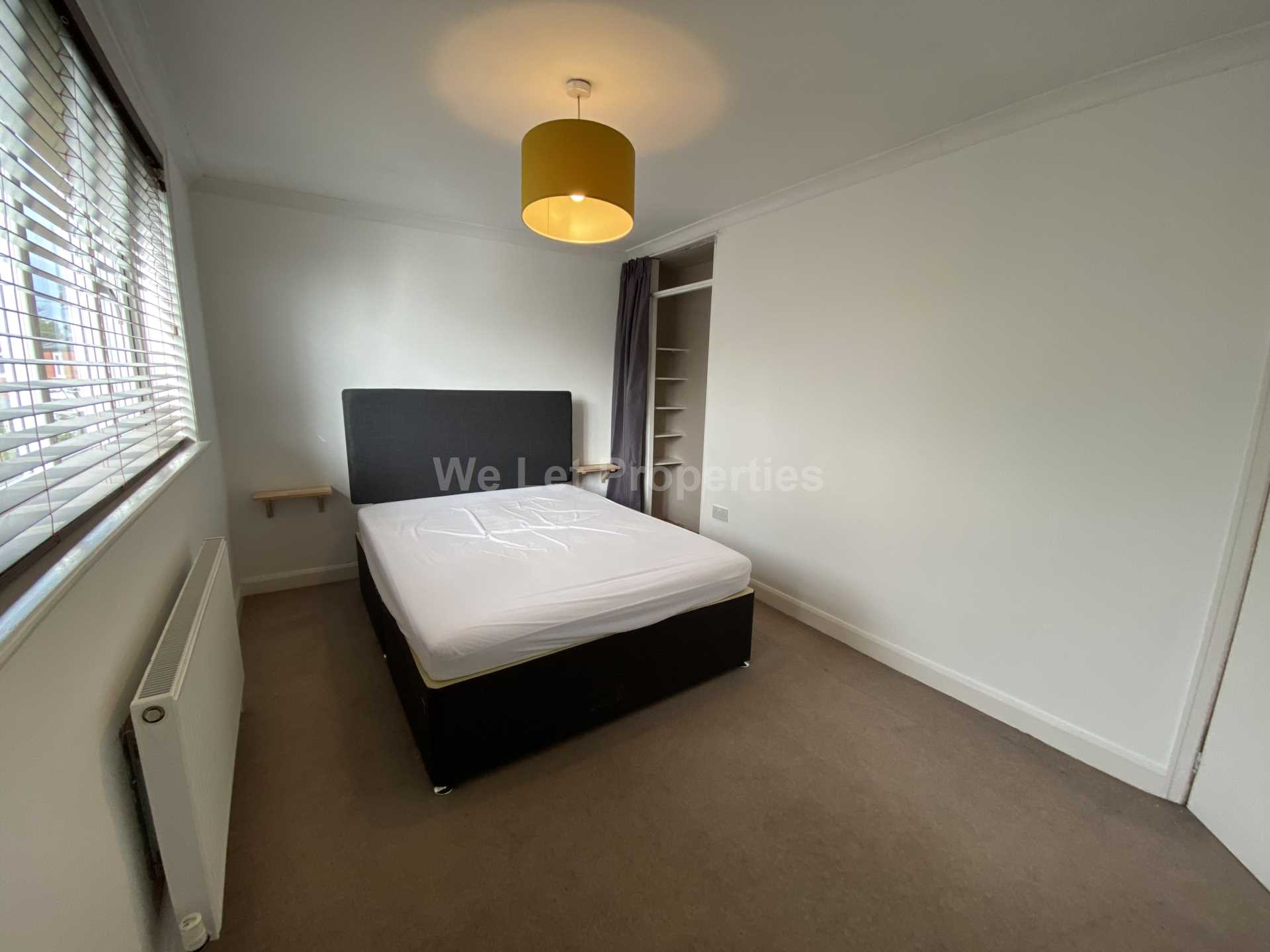 Longport Avenue, Withington, Image 6